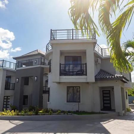 Pinnacle View Estate
